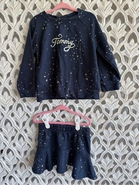 Tommy Hilfiger Sweatshirt and Skirt Set, size 4T